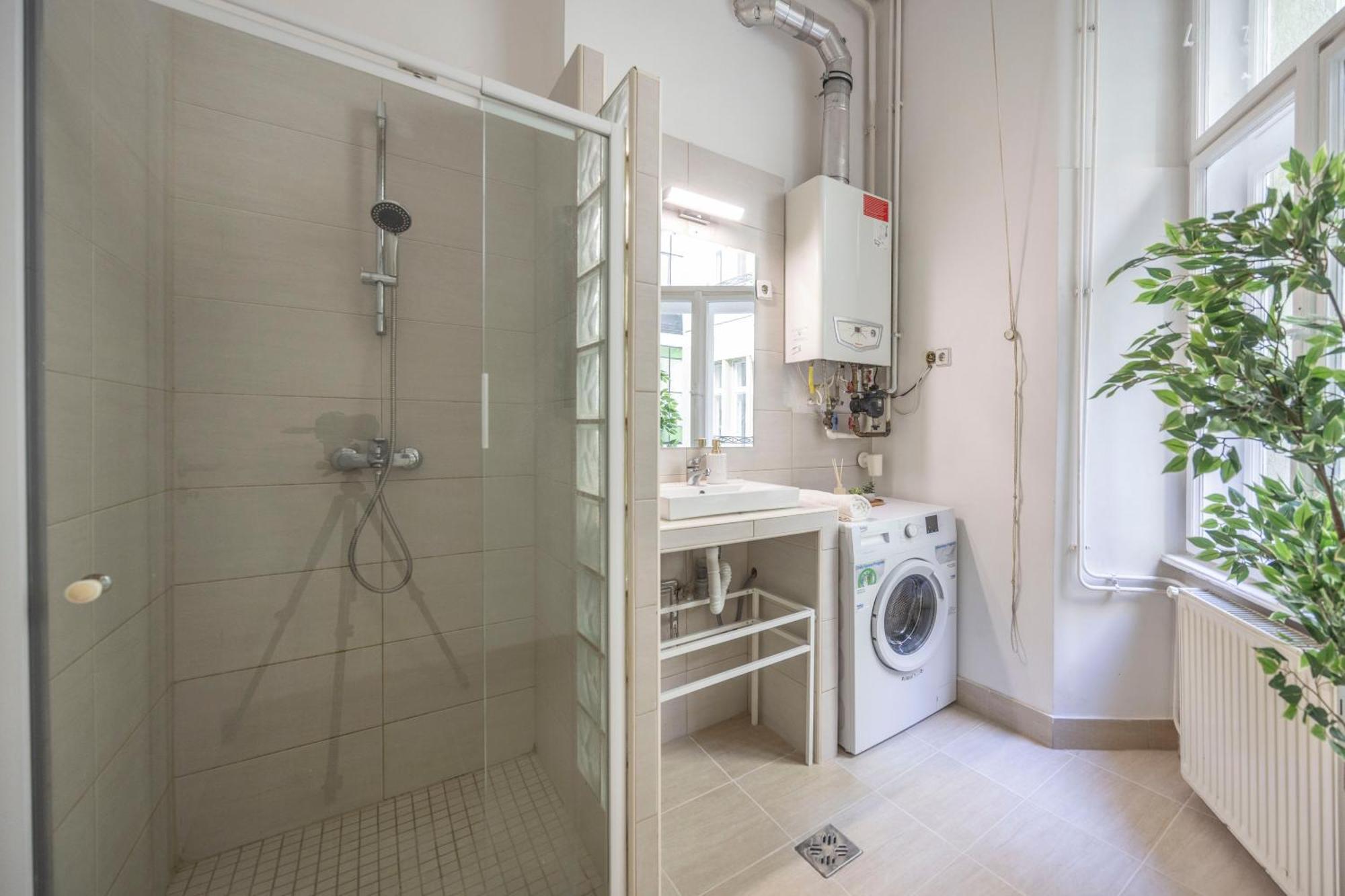 Prime Location & Cozy Central 3Bedrm Apartment Budapest Exteriör bild